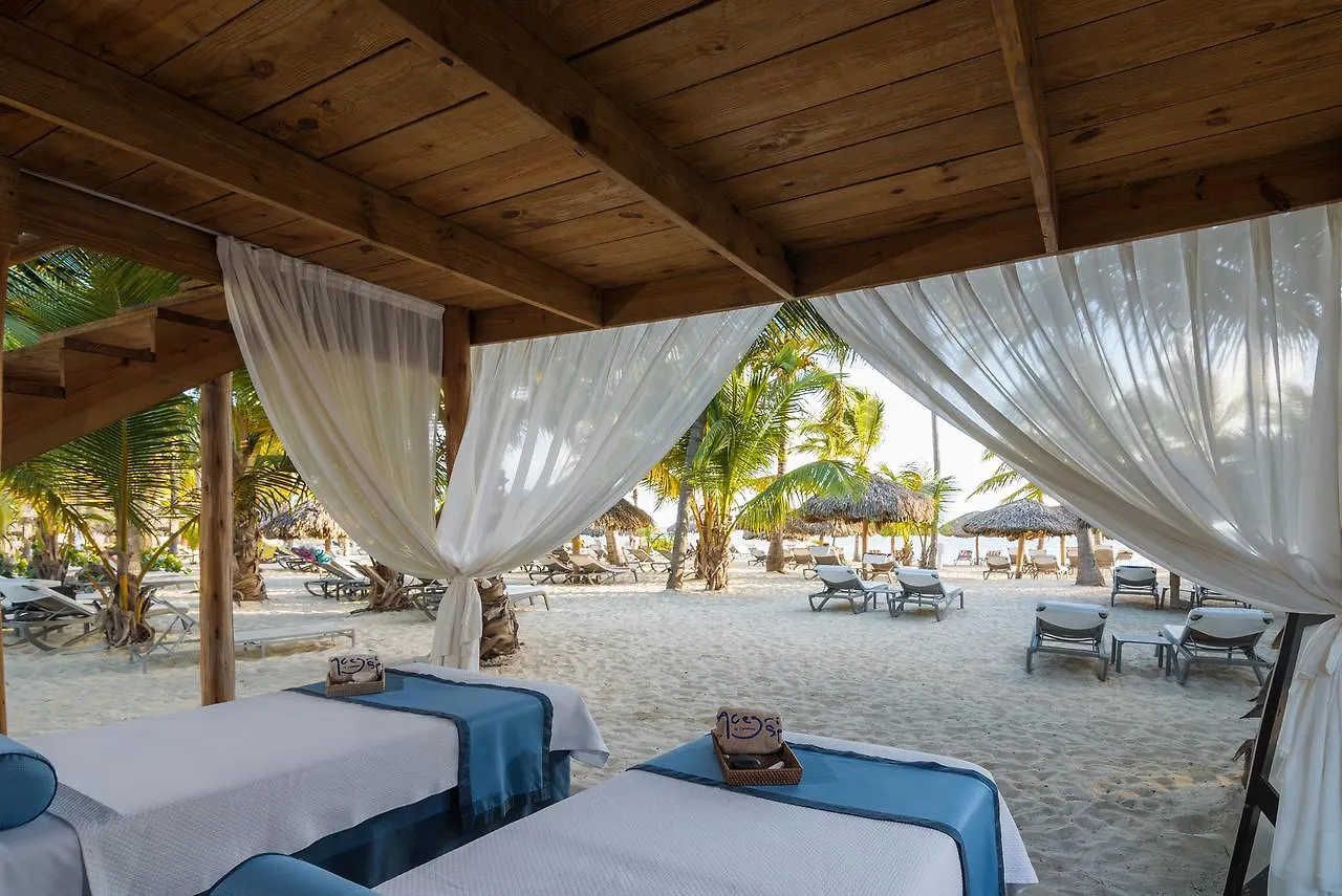 ***** Semesteranläggning (resort) Catalonia Royal Bavaro (Adults Only) Punta Cana Dominikanska republiken